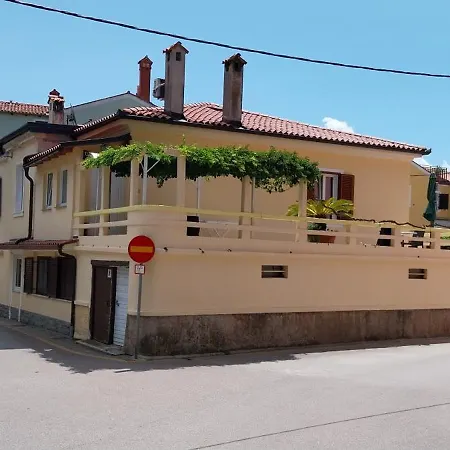 Apartamento Sandi *
